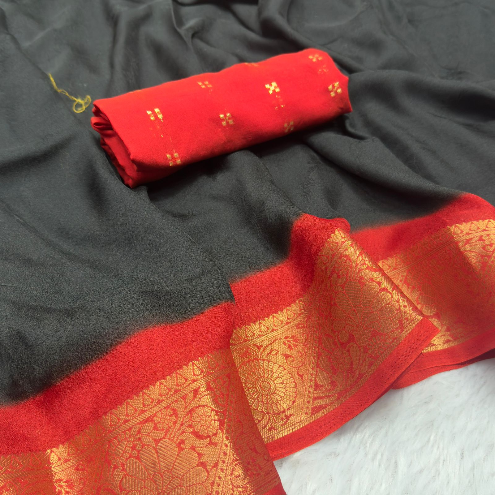 Border-Saree